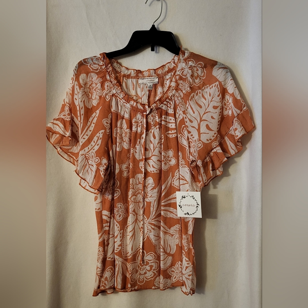 CORVIA ORANGE AND WHITE FLORAL TOP